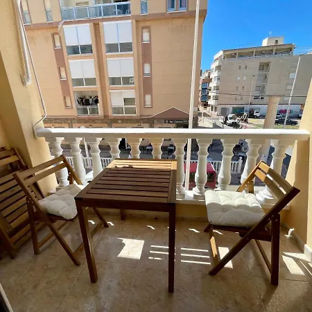 El Papagayo 2 Mins Walking To The * Torrevieja