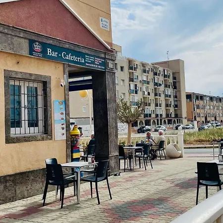 El Papagayo 2 Mins Walking To The