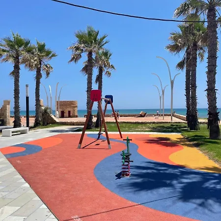 El Papagayo 2 Mins Walking To The Apartment Torrevieja