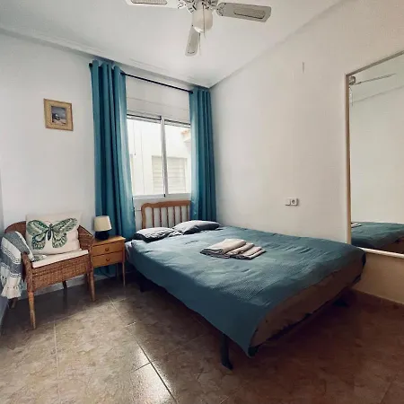 El Papagayo 2 Mins Walking To The *